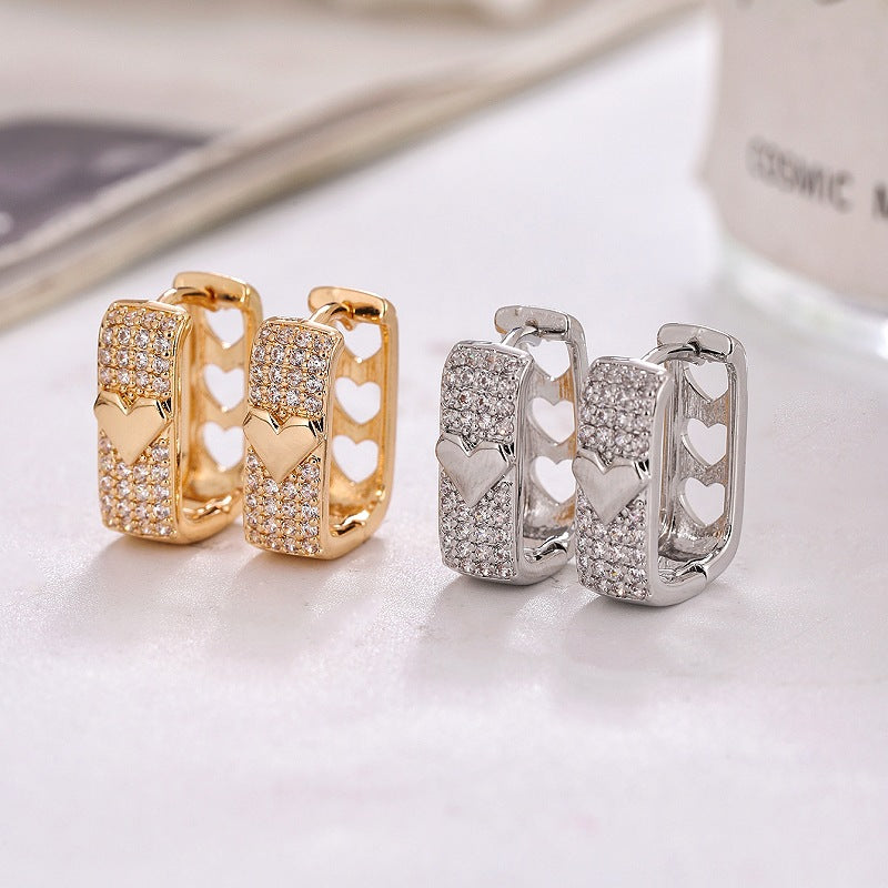 Women's Fashion Hollowed-out Love Ear Clip