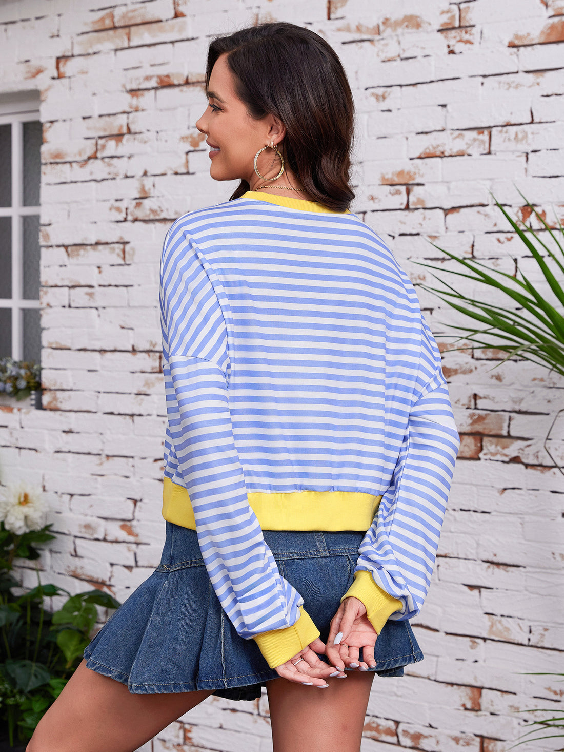 Women's Long Sleeved Striped Round Neck Sweater Top